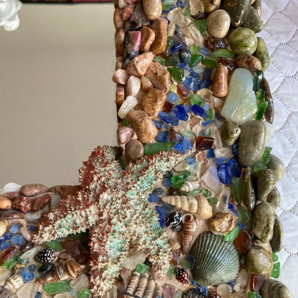 GORGEOUS HANDMADE ROCK & SEASHELL VINTAGE MIRROR ARTWORK (GUC) - Picture 4 of 8
